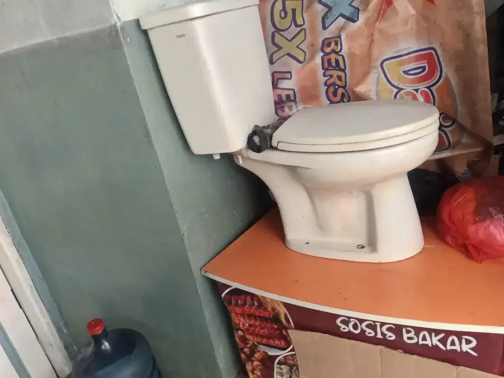 Langsung aja di jual kloset duduk Toto kondisi mulus