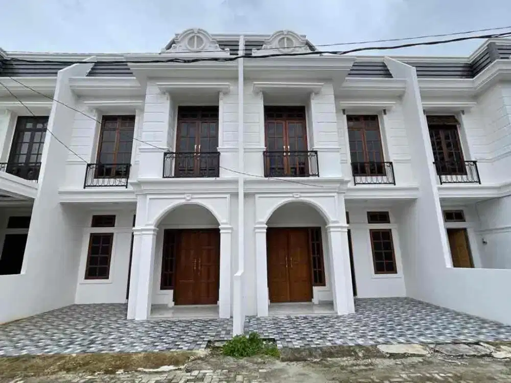 RUMAH MEWAH SIAP HUNI DEKAT KAMPUS USU