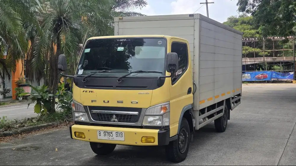 Colt diesel Canter Engkel Fe 71 Long Box 2022 Super Istimewa