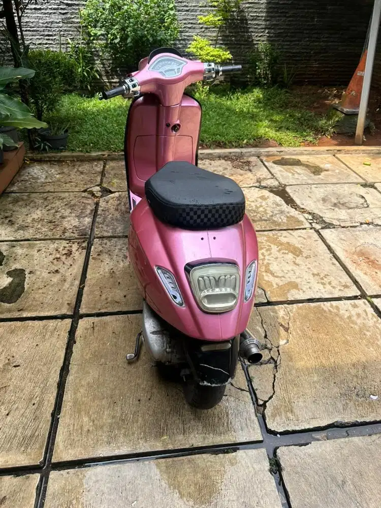 Jual vespa sprint iget 150