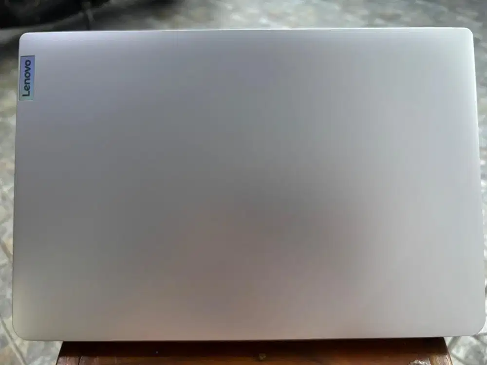 Laptop Lenovo Ideapad Slim 1