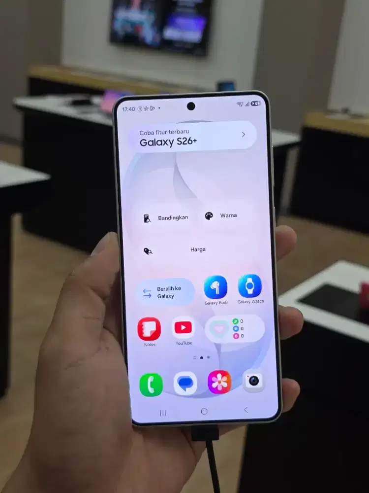 SAMSUNG GALAXY S26
