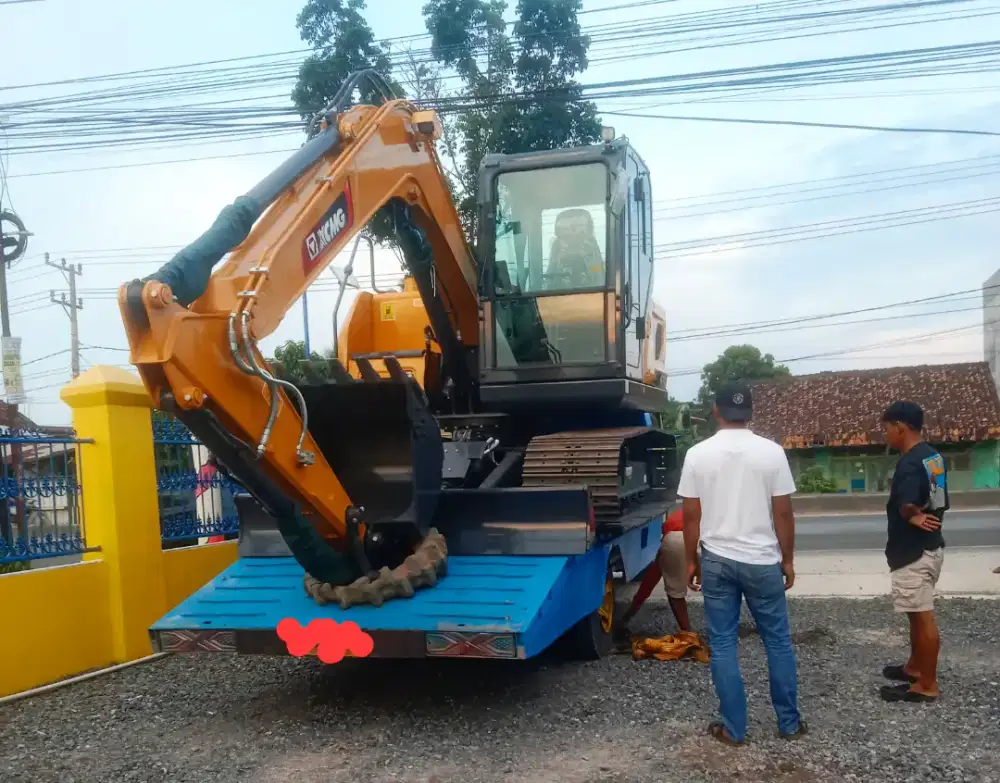 Excavator merk XCMG / PC 75
