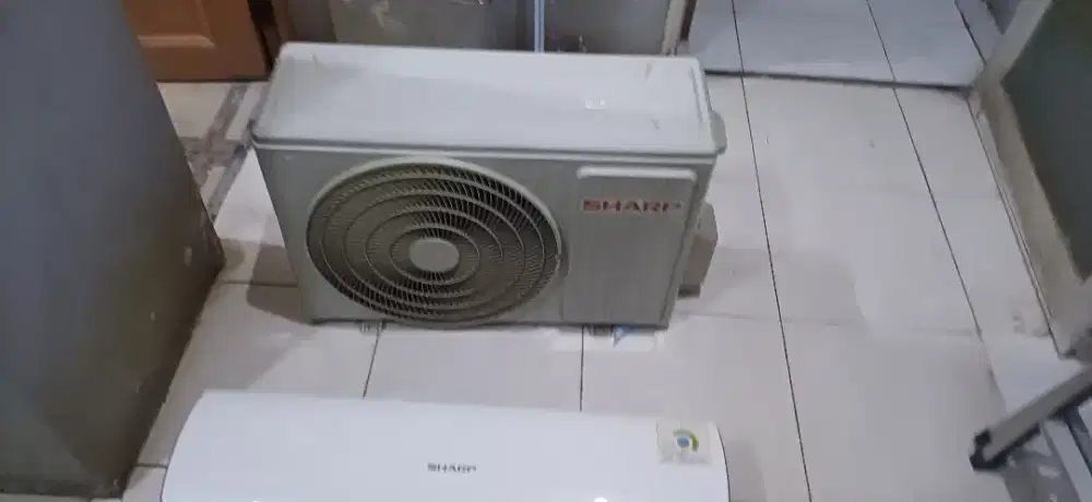 JUAL AC SHARP KONDISI BAGUS JARANG DI PAKE ORI HARGA 6JT