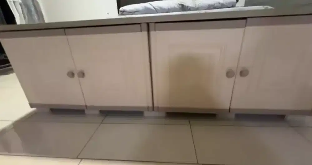 Lemari meja TV,  rak TV, Partisi