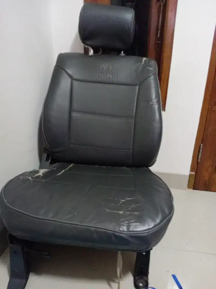 Jual santai jok depan kijang kapsul th 1997 sbelah kanan