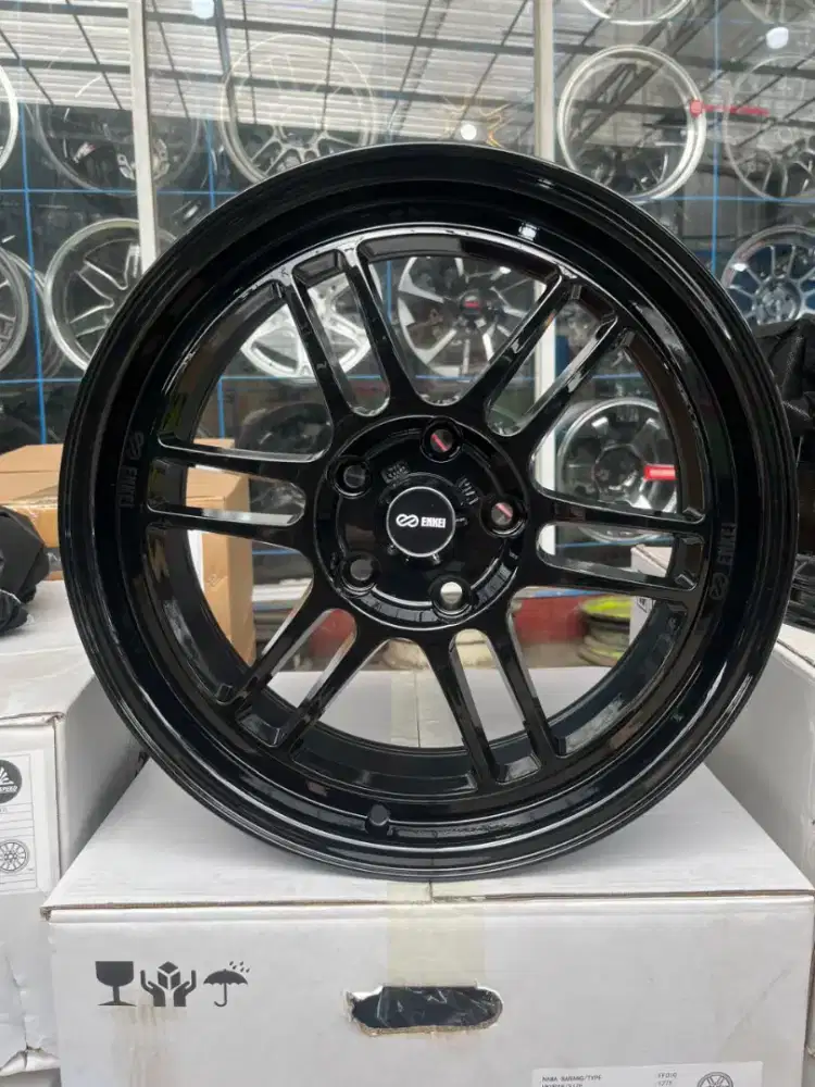Enkei rpf1 face 2 ring 17 lebar 7,5 pcd 5x114,3 ET 40 hrv xpander
