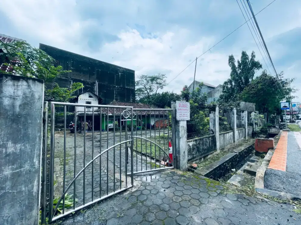 Jual Rumah + tanah SHM TP