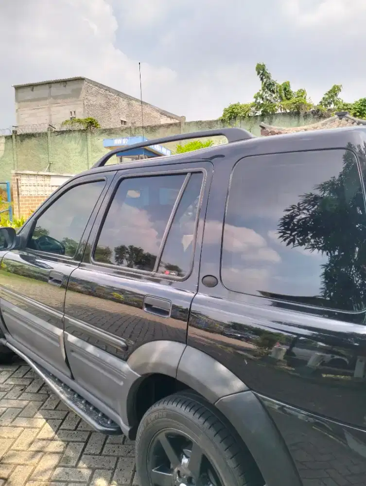 Ahlinya pasang kaca film mobil di jamin rapi