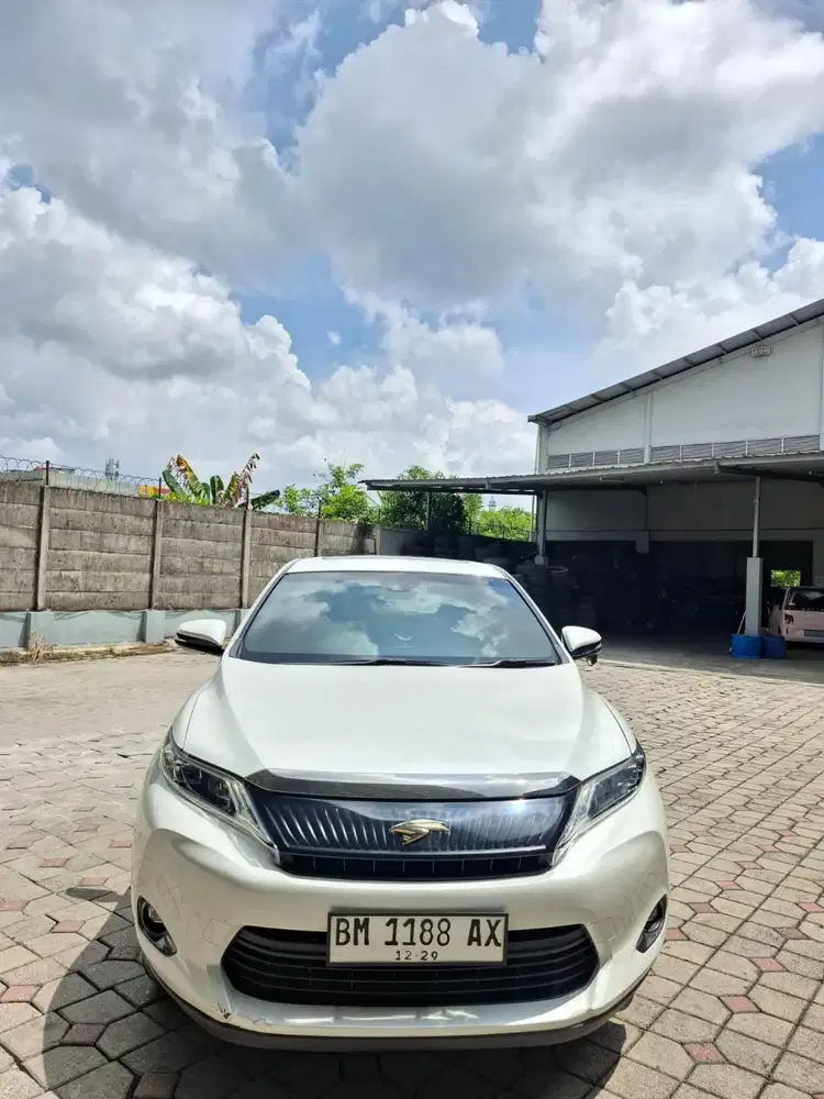 Harrier 2014 2.0 advance matic. Km 72rb