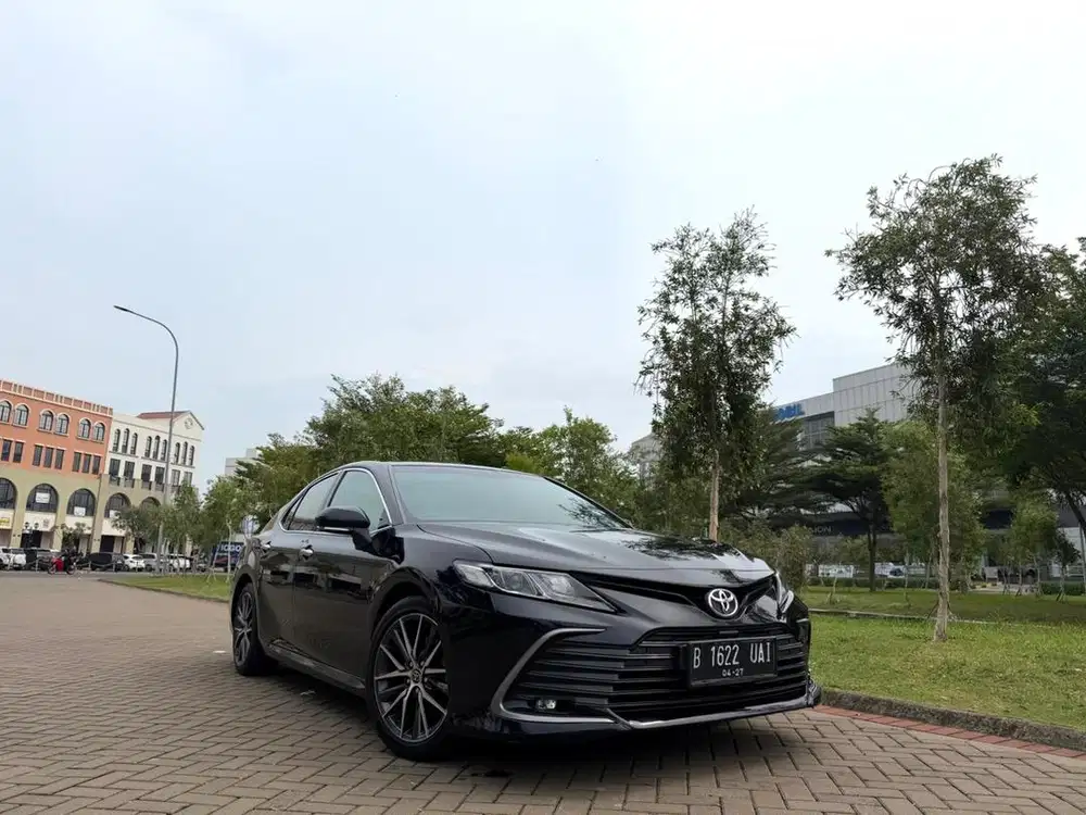 Toyota Camry V Facelift 2022 AT