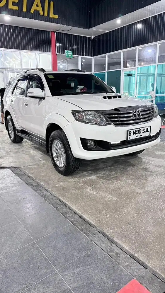 Toyota Fortuner (2014)