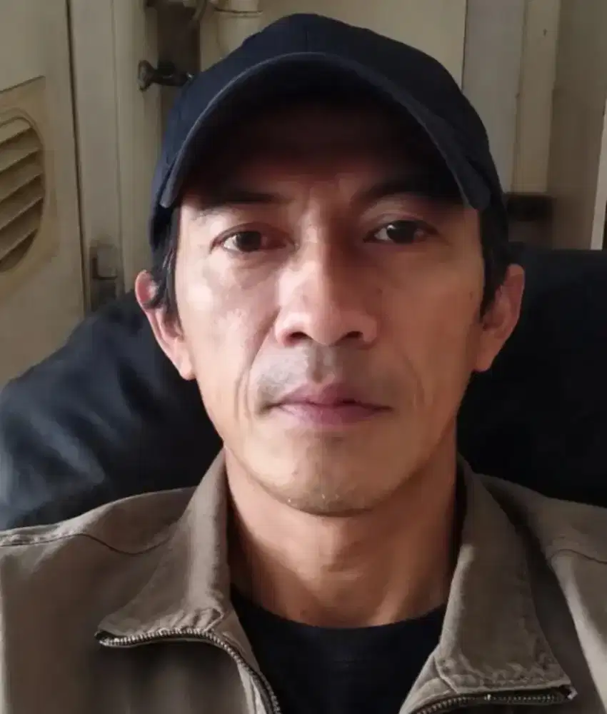 Saya sedang mencari pekerjaan sebagai Driver Pribadi