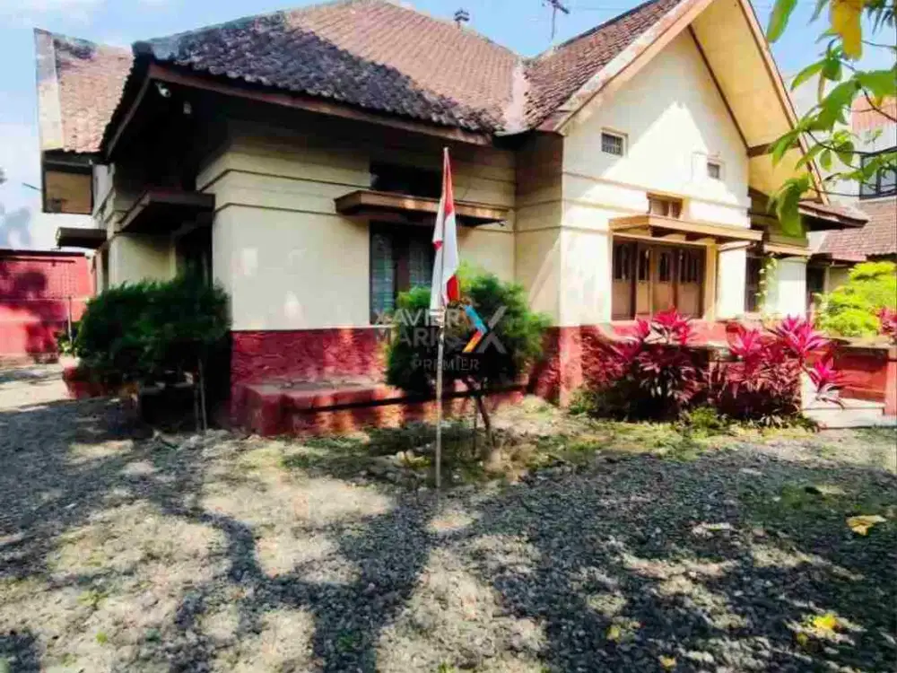 Disewakan Rumah Vintage Di Jalan Gunung-Gunung Selangkah Dari Ijen Boulevard Kota Malang Cocok Untuk Usaha Cafe, Resto, Toko, Kantor dll