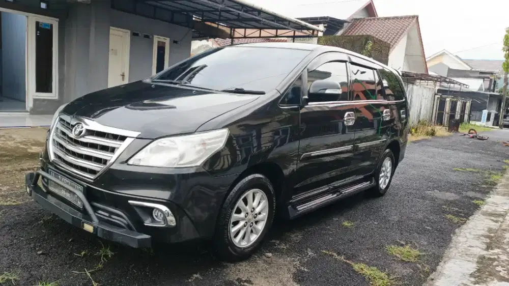 Innova G thn 2011 matic (sudah upgrade Barong)