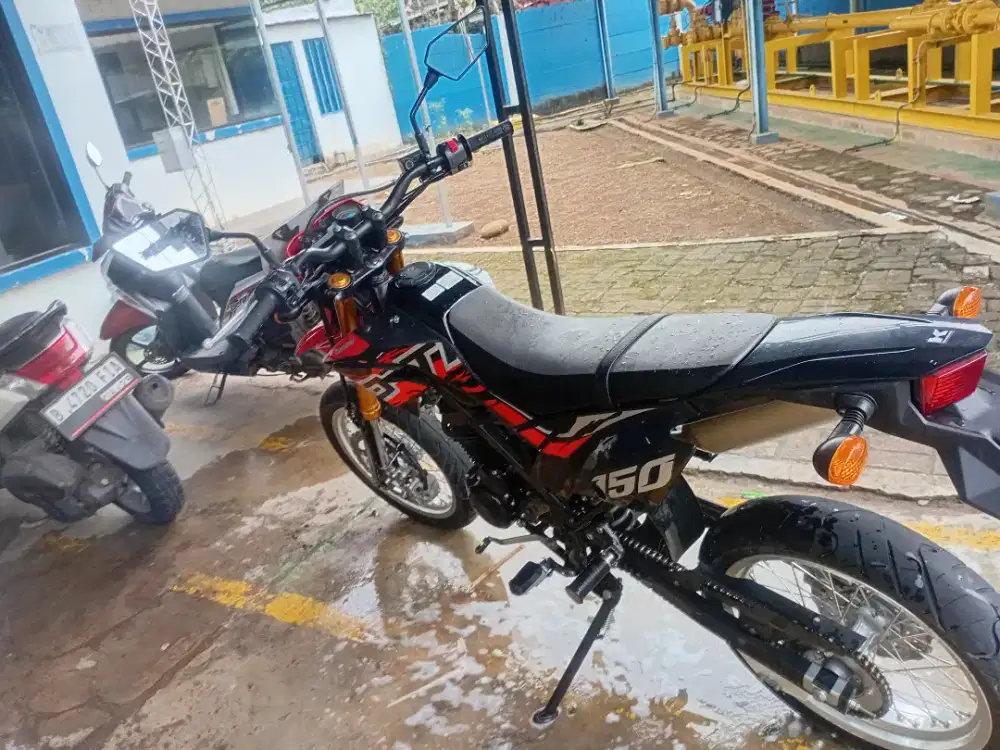 Klx dtreker tahun 2022 pajak jalan motor seken seperti baru