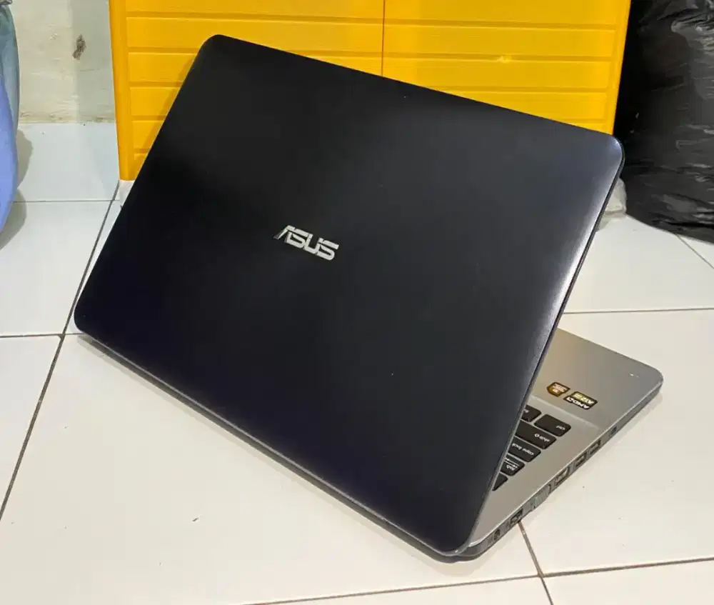 laptop asus x550d