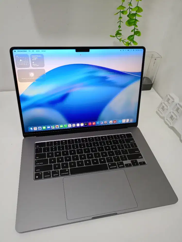 MACBOOK AIR 2023 CHIP M2 15 INCH 16/512
