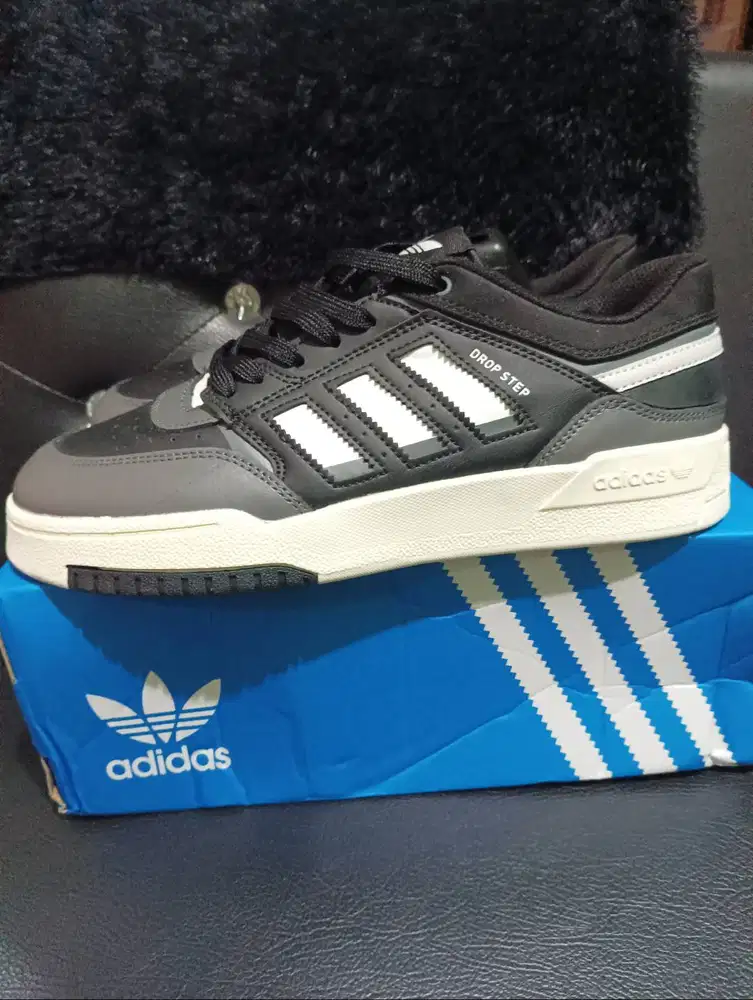 Adidas Drop Step Size 42 & 43 Lok Bandung