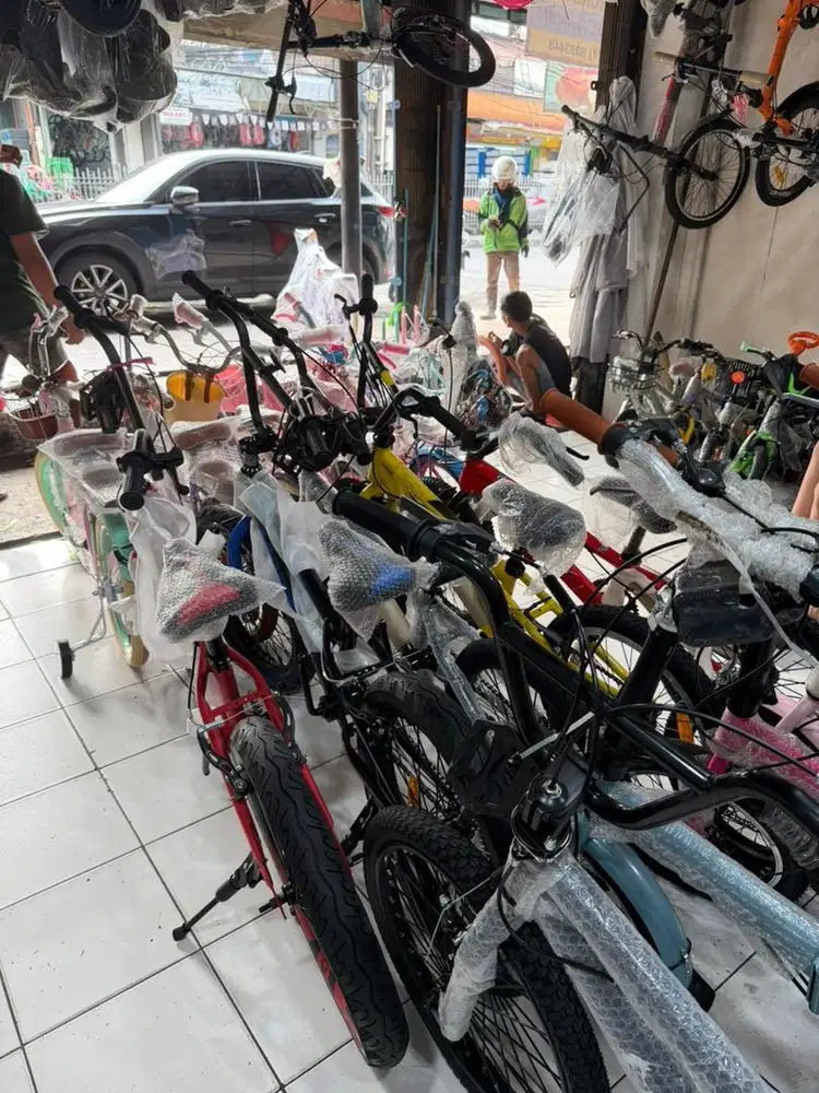 DICARI KARYAWAN SEPEDA BISA RAKIT