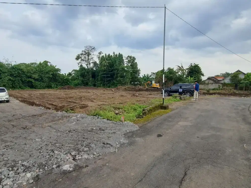 Tanah 1 Jt-an Dekat (12 Menit Stadion Maguwahrjo Sleman)