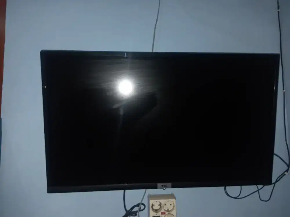 TV LED Smart TV TCL 32 Inch Android TV Fullset Mulus