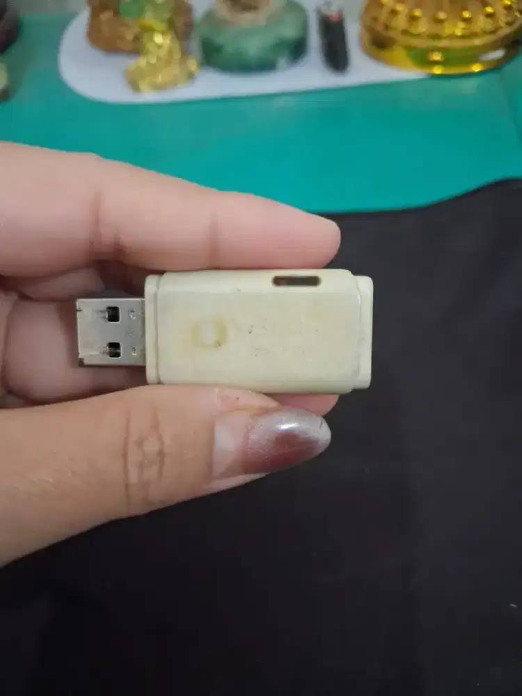 Flashdisk legend 2010-
2016an merk toshiba 
Limited edition 
Barang te