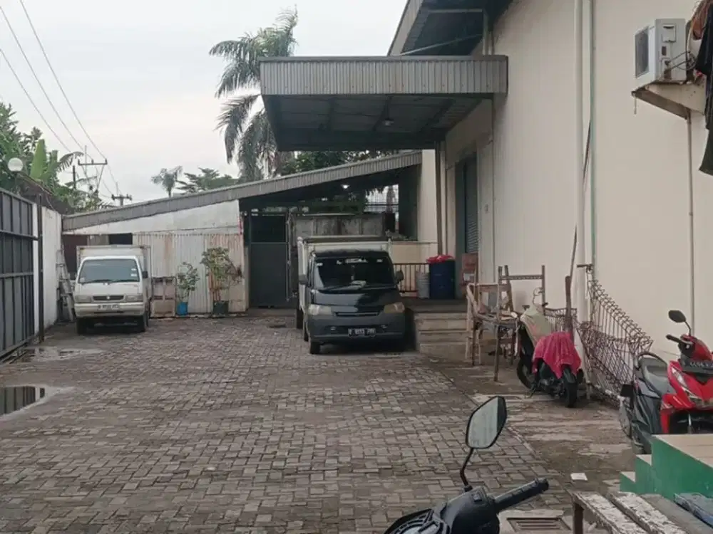 Dijual gudang akses kontainer cocok untuk investasi di Medan Satria Bekasi