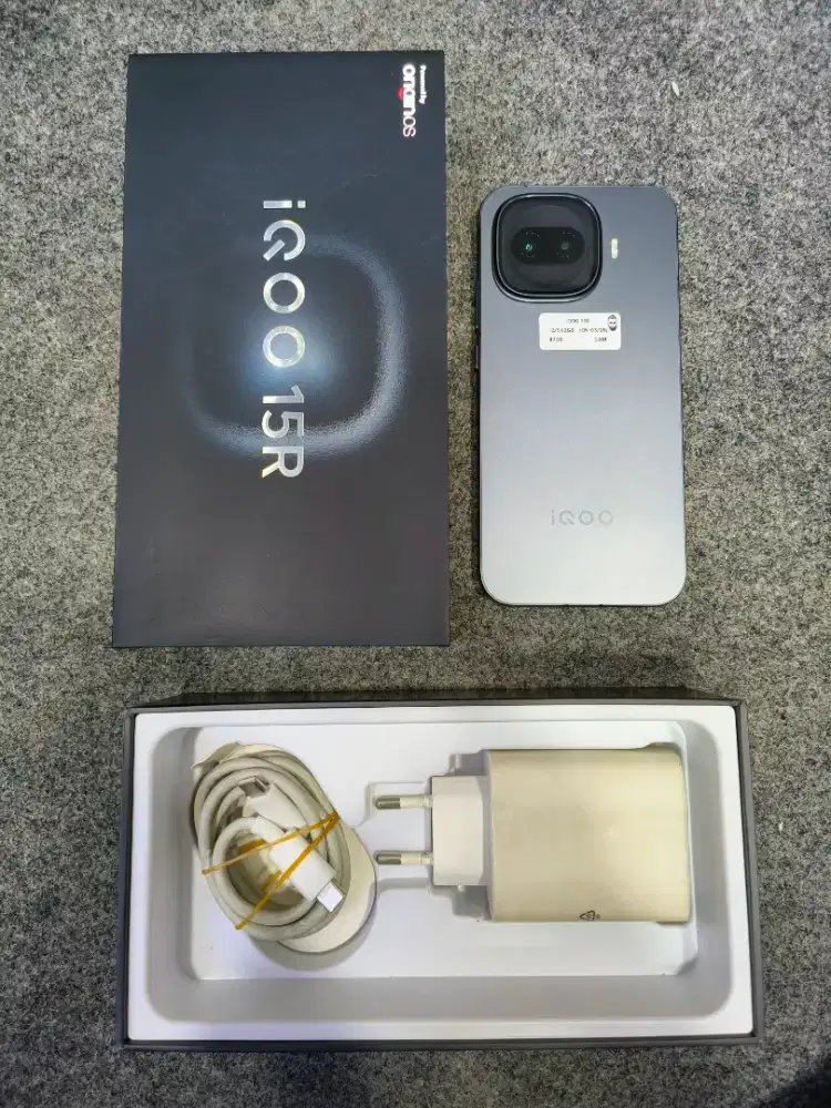 iQOO 15R 12/512gb