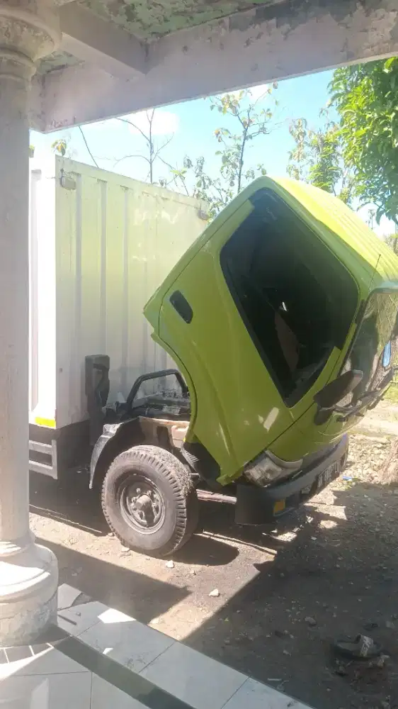 Jual rugi aja lurrr.butuh dana segar,mesin segelan semuanya KM rendah.