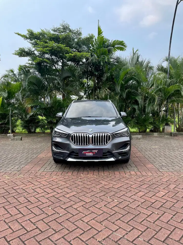 BMW X1 sDrive LCi xLine AT 
NIK 2021