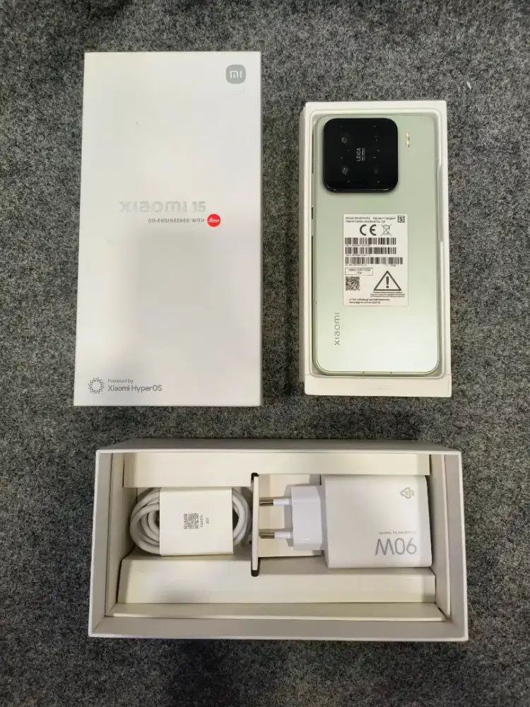 Xiaomi 15 12/256gb