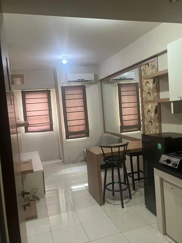 Di sewakan apartemen puncak kertajaya 2 BR