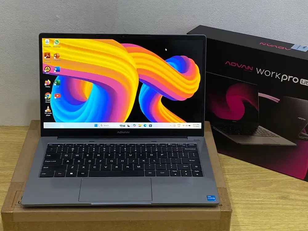 laptop ADVAN WORKPRO LITE