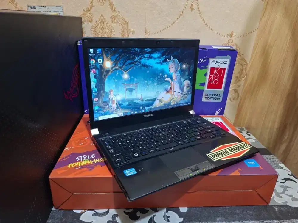 Laptop Toshiba Dynabook R731