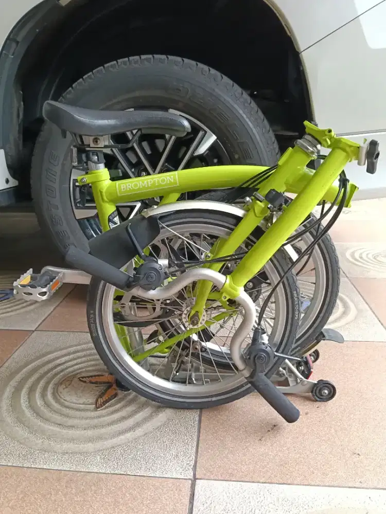 Sepeda Brompton kondisi bagus