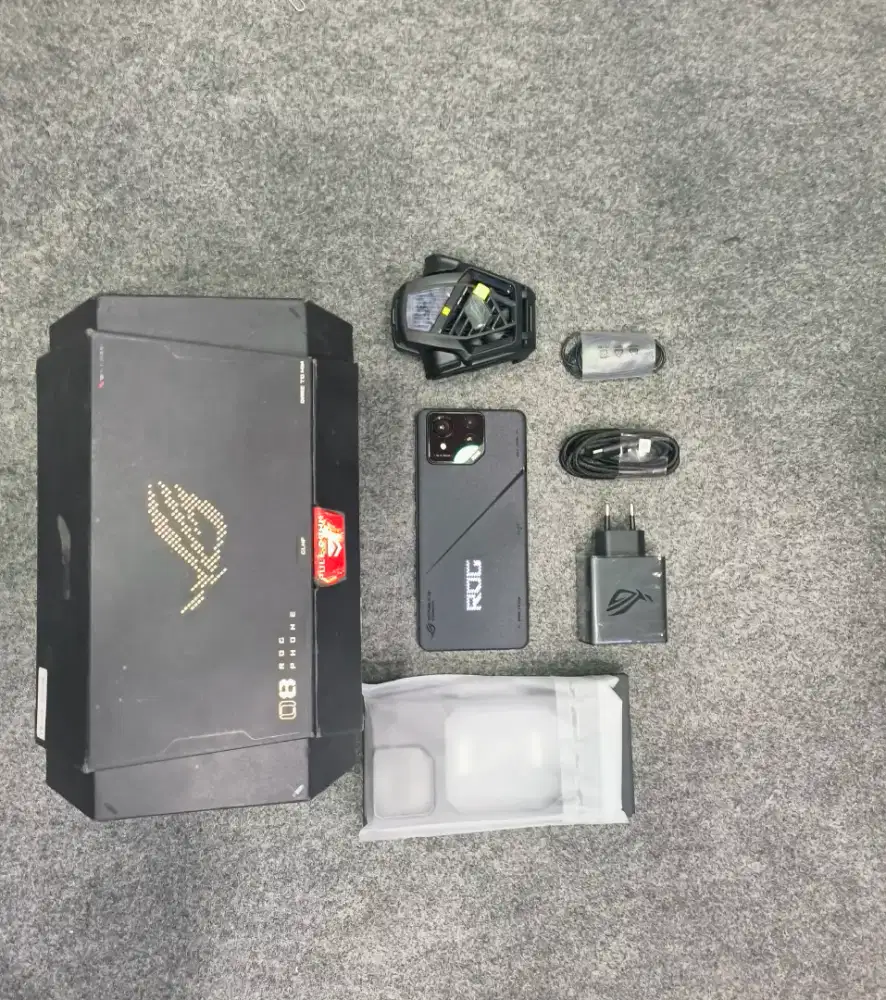 ASUS ROG 8 Pro 16/512gb