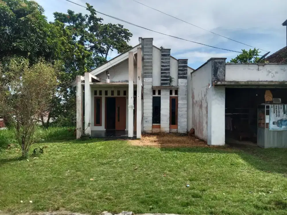 Di jual tanah dan bangunan lok strategis