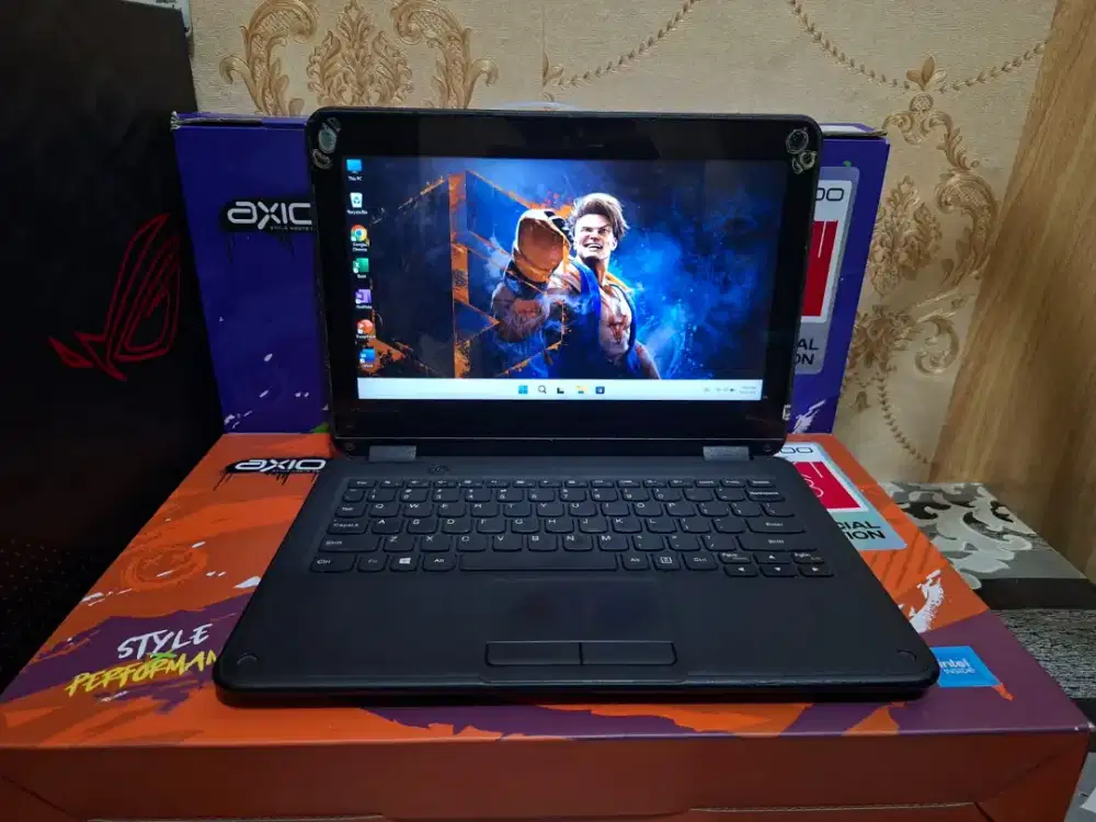 Laptop Lenovo 300e - Pentium N4200 -SSD 128GB -4GB -Display 11 Touch