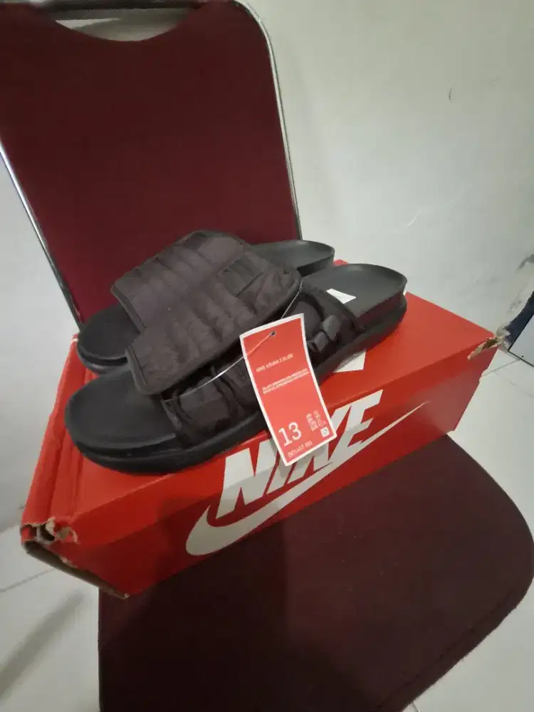 Sendal Nike Asuna & Sendal Nike Victori Slide