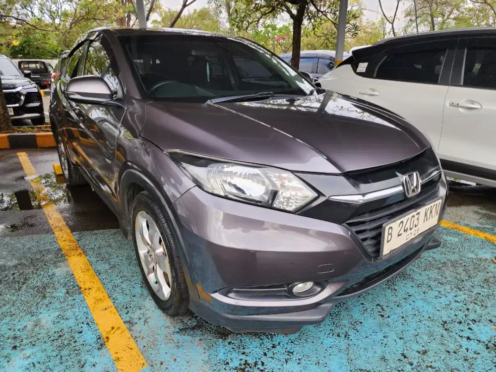 Honda HRV E CVT 2018 Abu Metalik Kondisi Full Original