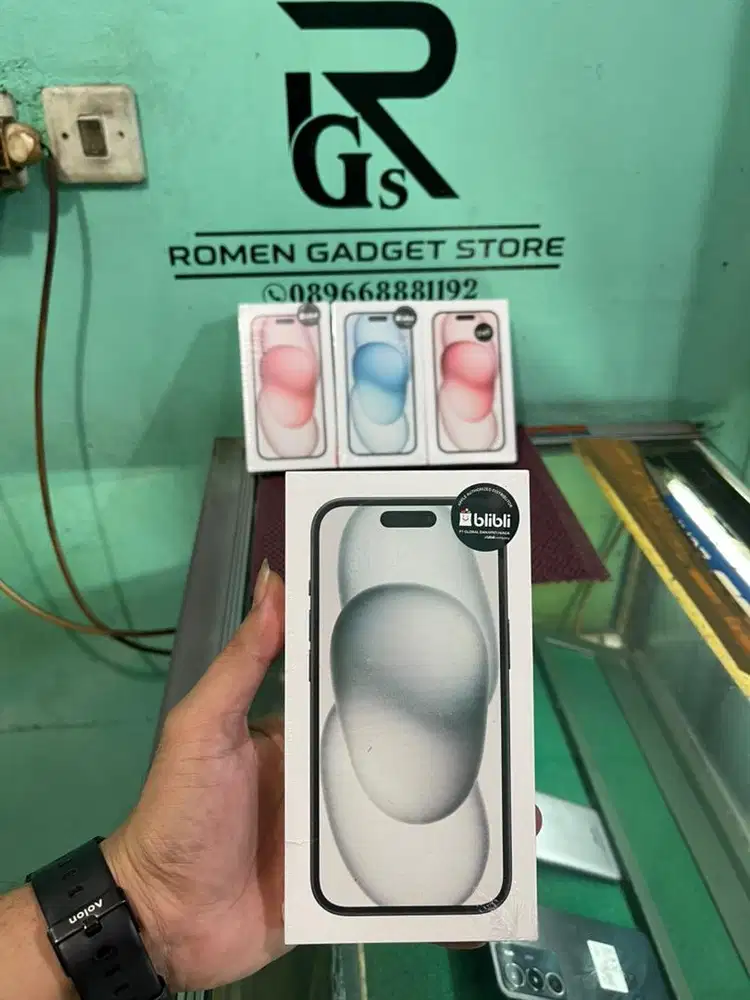 Ready new iPhone 15 128gb Warna black edition Kondisi baru resmi iBox