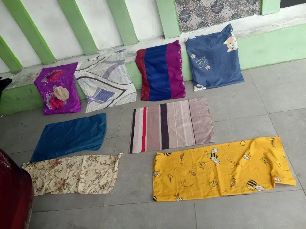 Di jual murah meriah aja ada  8 buah wa dan hp