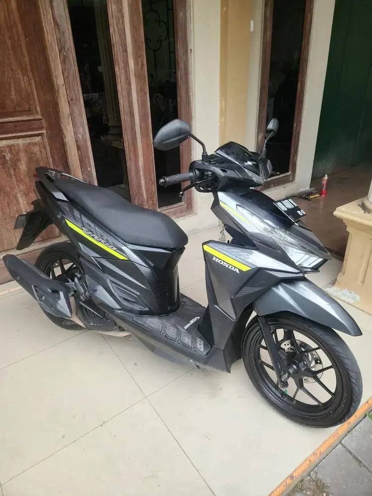 Vario 125 led hitam stiker hijau 2017 gbm