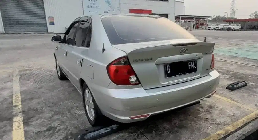 HYUNDAI AVEGA GL MT 2009