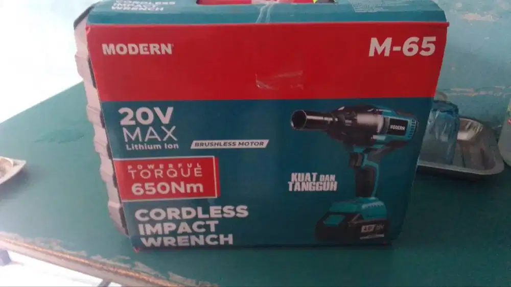 Impact Wrench Modern M-65 650Nm 20V 4.0Ah