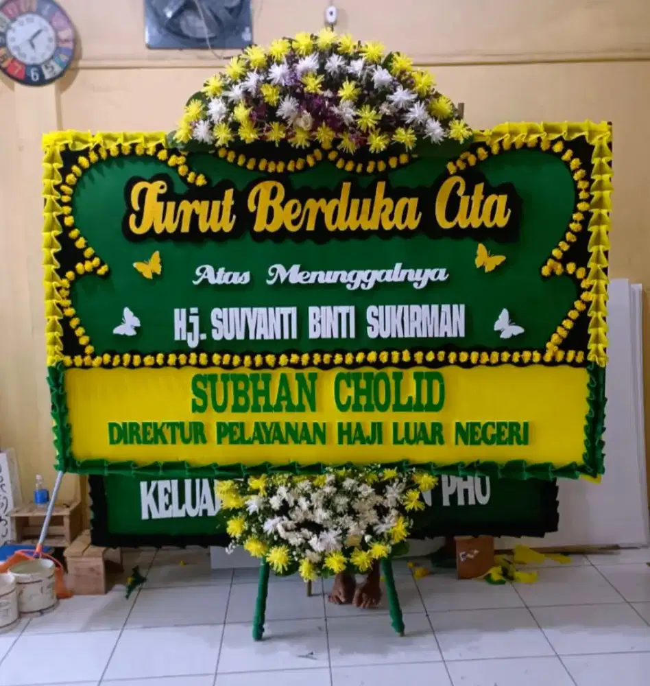 Papan bunga Duka Cita pengiriman JABODETABEK & Banten