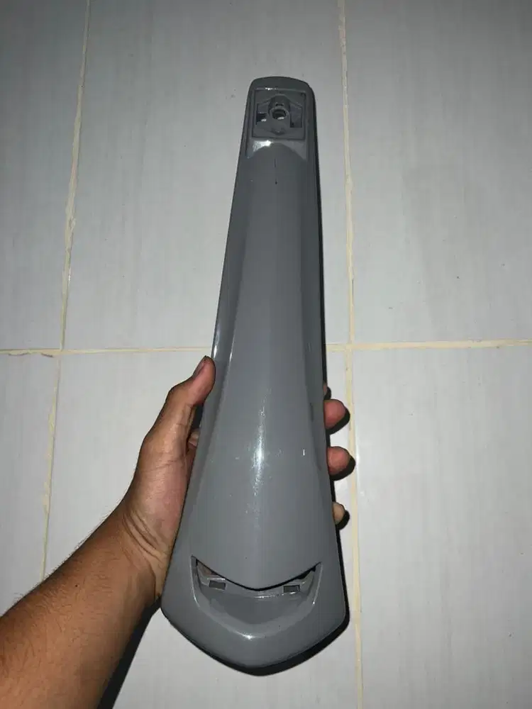 dasi vespa sprint model lidah satu