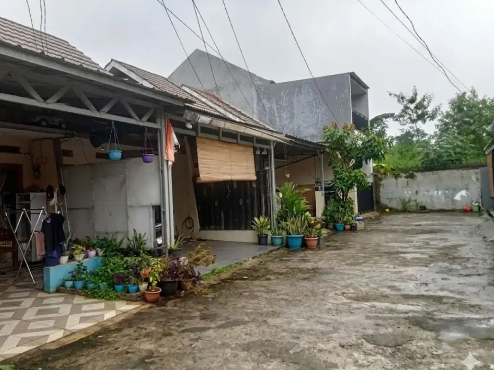 Rumah Seken 1 lantai,Belakang Sakura Garden,Binamarga Cipayung Jakarta TImur