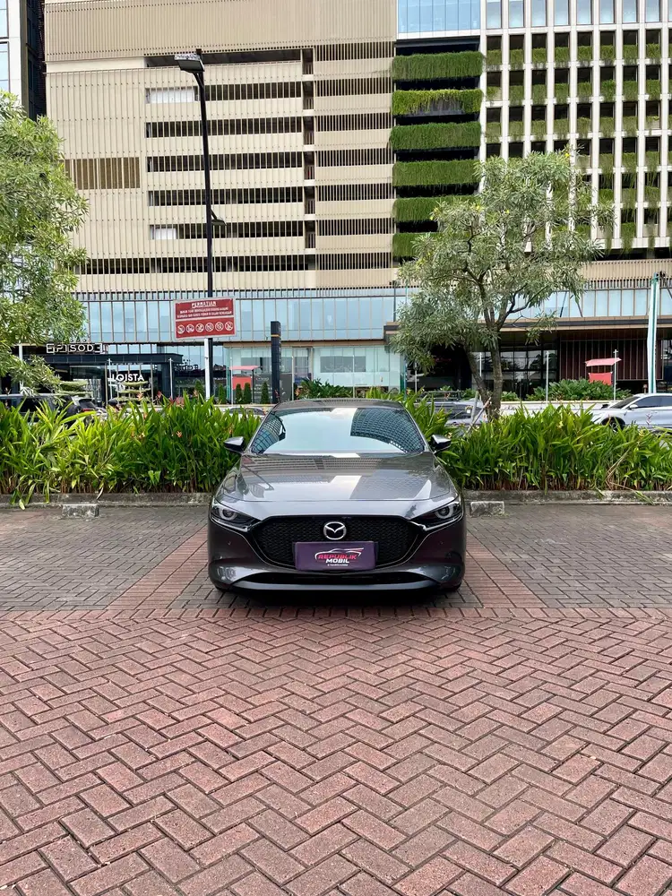 Mazda 3 Hatcback 2.0 AT 
NIK 2022
